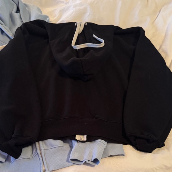 Old Navy Light Blue and Black Zip-Up Hoodies size M - Picture 5 of 5
